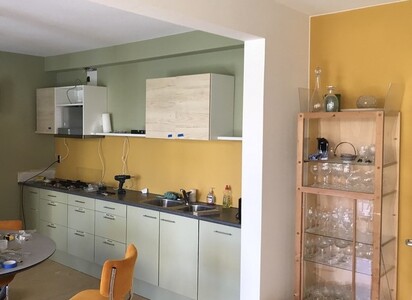 Vrolijke keuken in groen en geel